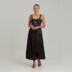 Finders Keepers 
ZADIE-MAVIS MAXI DRESS